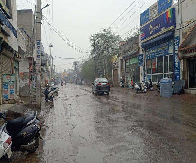Punjab Weather Update: जालंधर और माेगा सहित कई शहराें में बारिश, माैसम विभाग ने किसानाें काे किया अलर्ट