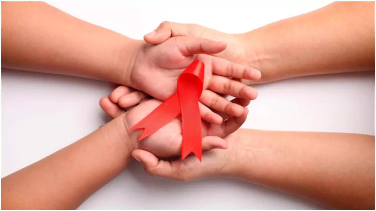 World Aids Day 2022: बच्चे कैसे हो जाते हैं HIV/AIDS से संक्रमित? दिखें ये 9 लक्षण तो हो जाएं अलर्ट