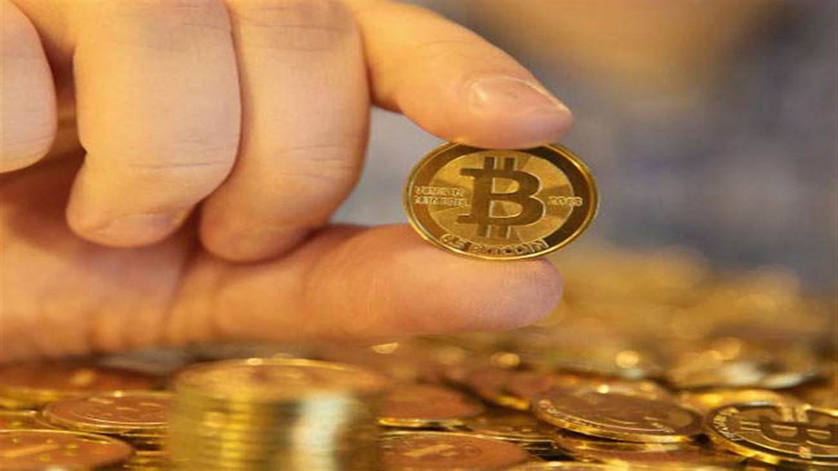 Crypto Today Prices: 30 हजार डॉलर के नीचे पहुंचा Bitcoin, जानिए अन्य क्रिप्टोकरेंसी का हाल