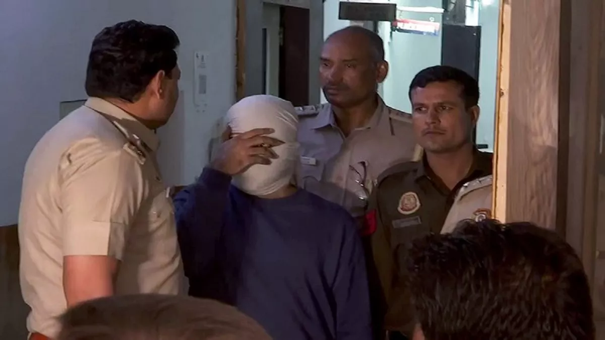 Shraddha Murder Case: '10 मिनट के लिए आफताब को सौंप दो, कर देंगे 70 टुकड़े' बोले तलवारों से लैस हमलावर