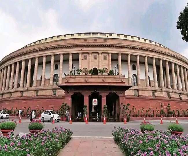 संसद में 21 साल सेवा करने के बाद रिटायर हुए पोस्टमैन राम शरण, बोले- कई प्रधानमंत्री और सांसद बदलते देखे