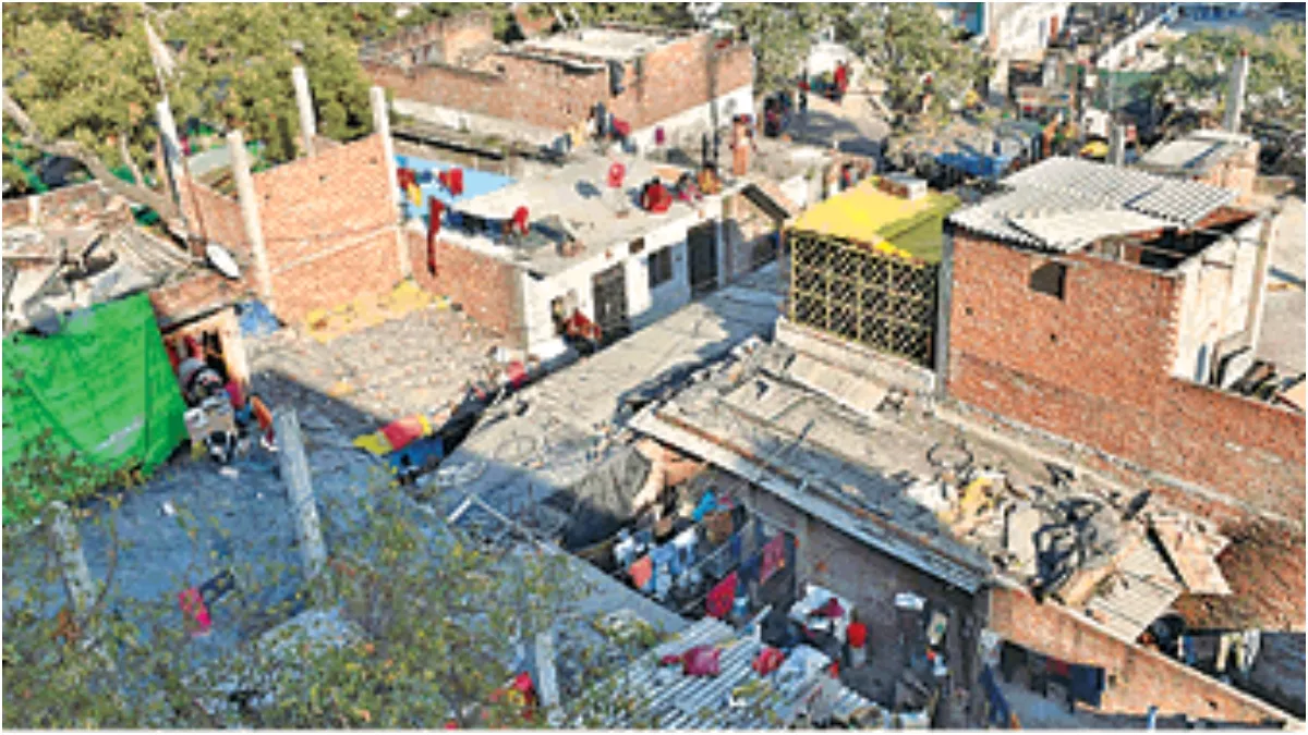 कानपुर शहर में अवैध शहर: 26 साल में 2 से 250 झोपड़ियों का हो गया है बसेरा, 10 हजार में बनें झोपड़ी के मालिक