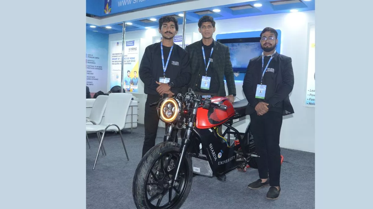 Greater Noida: युवा इंजीनियरों का कमाल, 7 दिन में इलेक्ट्रिक बाइक तैयार