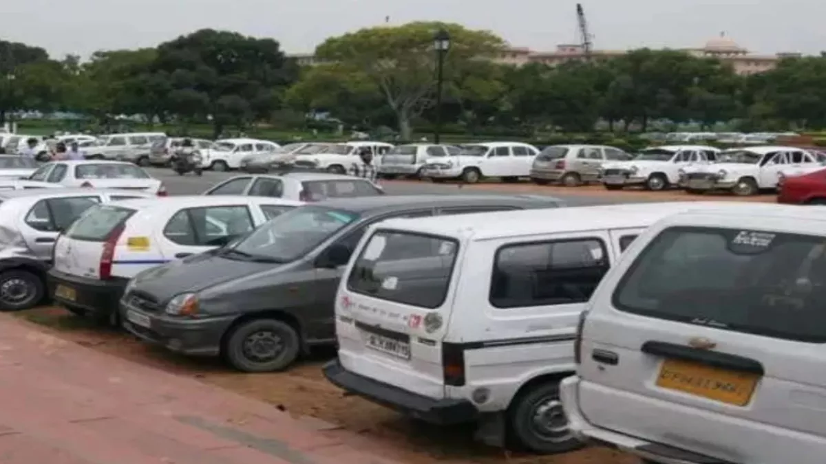 Jagran Exclusive: नोएडा में 400 वाहनों की हाइड्रोलिक पार्किंग तैयार, जाम से मिलेगी राहत