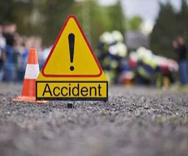 तमिलनाडु में सड़क दुर्घटना, 4 महिलाओं की मौत, 15 लोग घायल