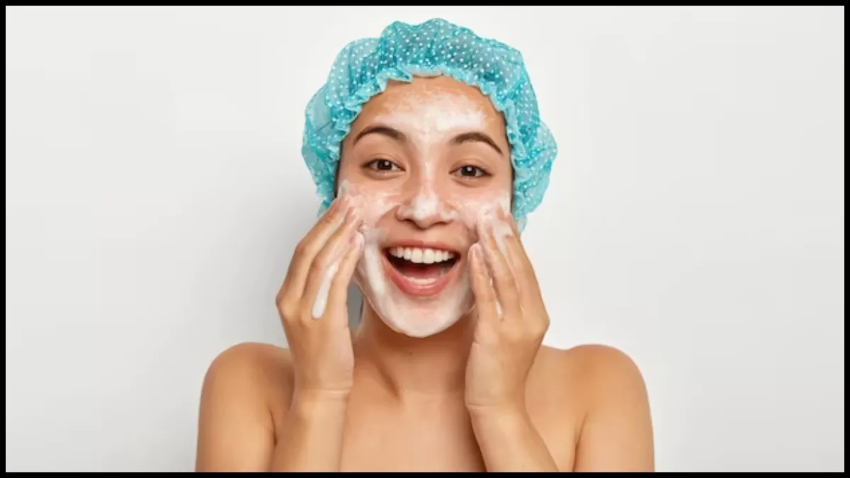 Soap Side Effects: चेहरे पर साबुन का इस्तेमाल बन सकता है कम उम्र में एजिंग का कारण, जानें इसके अन्य नुकसान