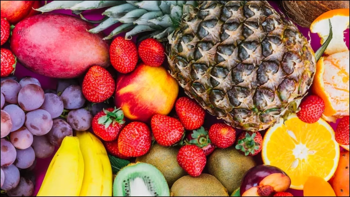 Fruits For Kidney: किडनी को डिटॉक्स करने में मददगार हैं ये फल, हेल्दी रहने के लिए आज ही करें डाइट में शामिल