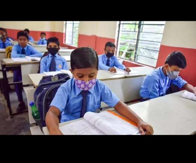 School Reopening 2021: दिल्ली के स्कूलों को जूनियर कक्षाओं के लिए खोलने पर DDMA के अंतिम फैसले का इंतजार
