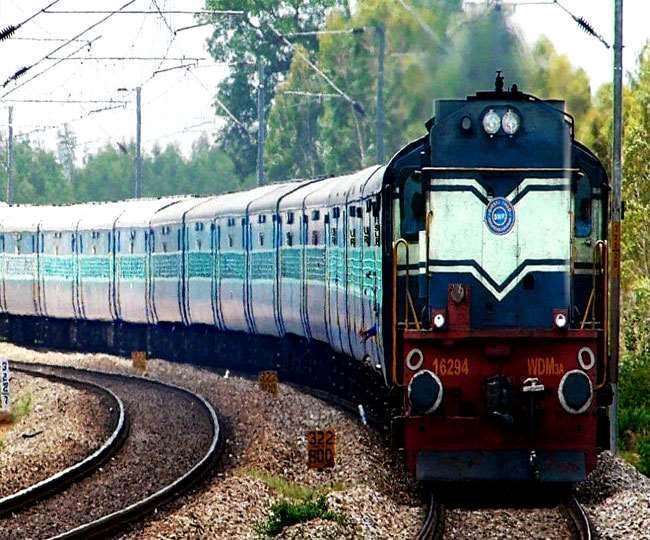 Indian Railways: ट्रेन में पांच साल से छोटे बच्चों के आरक्षण की भी सुविधा, पूरी सीट का देना होगा किराया