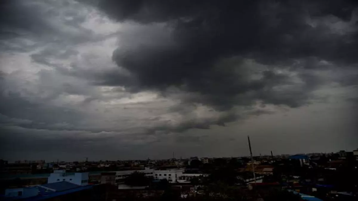 Weather Update Today: हिमाचल-उत्तराखंड समेत इन राज्यों में आज होगी भारी बारिश, दिल्ली-NCR में कैसा रहेगा मौसम?