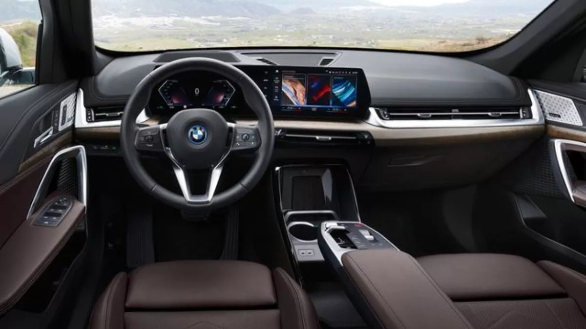 BMW iX1 electric SUV का टीजर जारी, सिंगल चार्ज पर मिलेगी 438 किमी रेंज