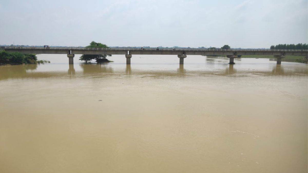 Flood Threat in Gorakhpur: खतरे के निशान से ऊपर पहुंची सरयू व राप्‍ती नदी, सभी बाढ़ चौकियां अलर्ट पर