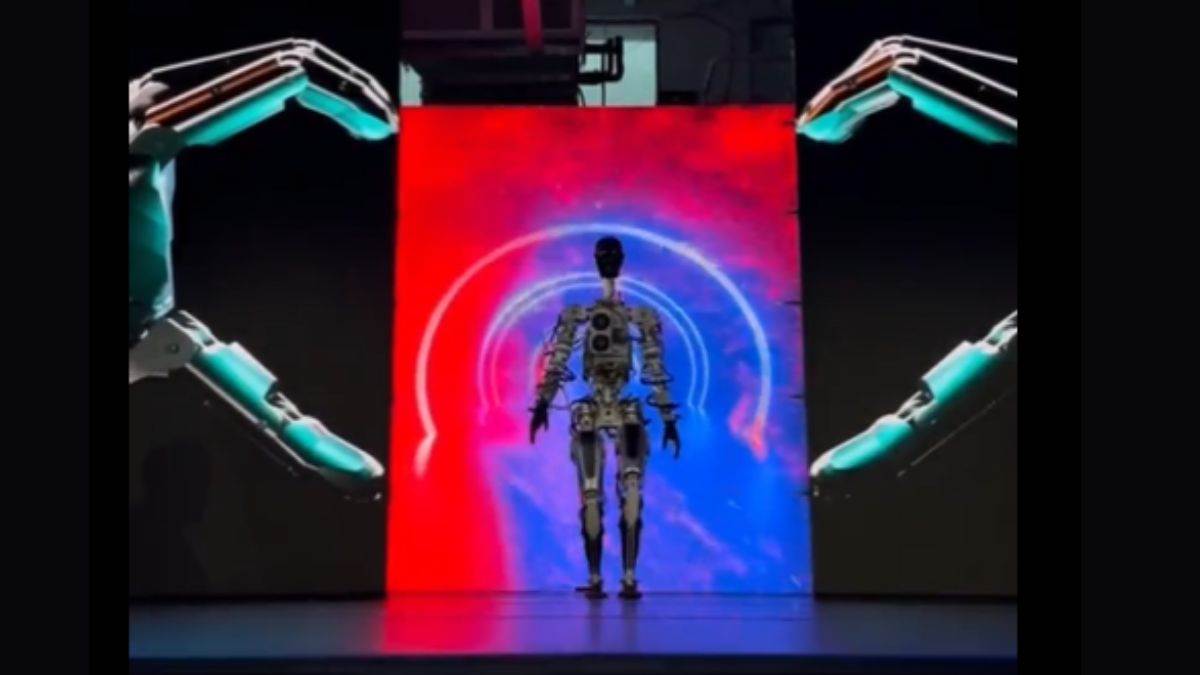 Tesla Humanoid Robot: एलन मस्क ने पेश किया Tesla का ह्यूमनॉइड रोबोट 'ऑप्टिमस' , अभी पूरी तरह नहीं है तैयार