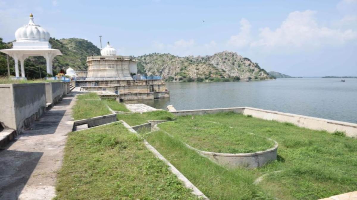 Rajasthan: एशिया की दूसरी सबसे बड़ी मानव निर्मित मीठे पानी की जयसमंद झील में गिरने वाली सभी नदियां और नाले उफान पर