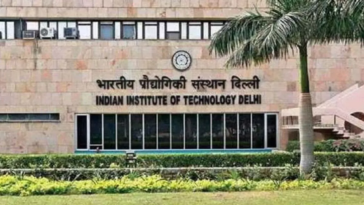कॉलेज बड़ा या कोर्स? आंसर आपके पैशन में है, पढ़ें IIT दिल्ली की पढ़ाई छोड़ने वाले सुजल सिंह की Success Story