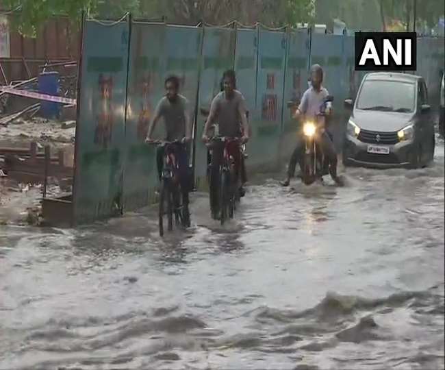 दिल्ली-NCR में तेज बारिश से कई जगहों पर जलभराव, इन राज्यों में भारी बारिश की चेतावनी, जानें- मौसम का ताजा अपडेट