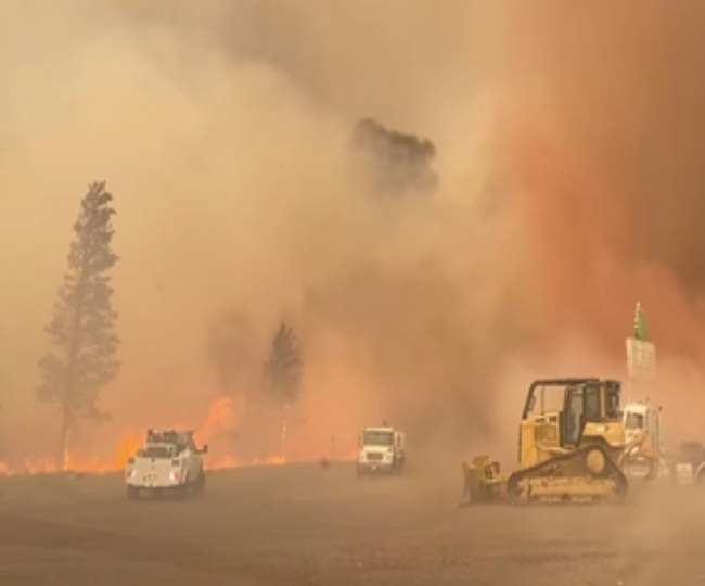 अमेरिका के दो राज्‍यों में भड़की जंगल की आग हुई भयावह, 14 हजार से ज्‍यादा लोग निकाले गए