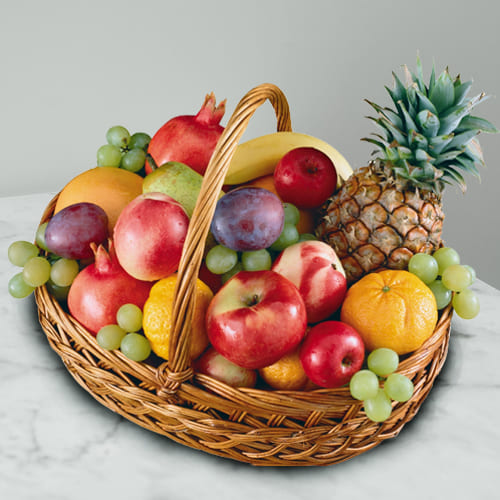 Health Tips: क्या आप भी रात में खाते हैं ये फल, तो सेहत पर पड़ सकता है भारी