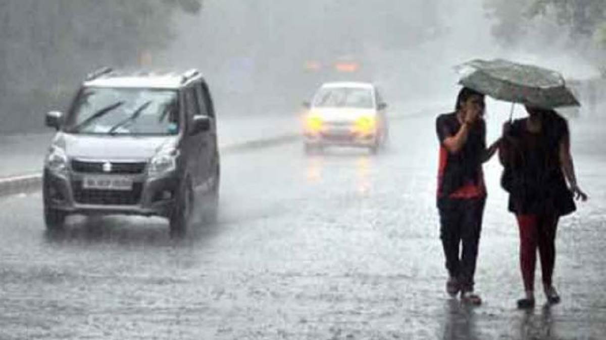 Weather Update Today: यूपी, एमपी, बिहार सहित इन राज्यों में भारी बारिश का अलर्ट, जानें- दिल्ली-एनसीआर में कैसा रहेगा मौसम